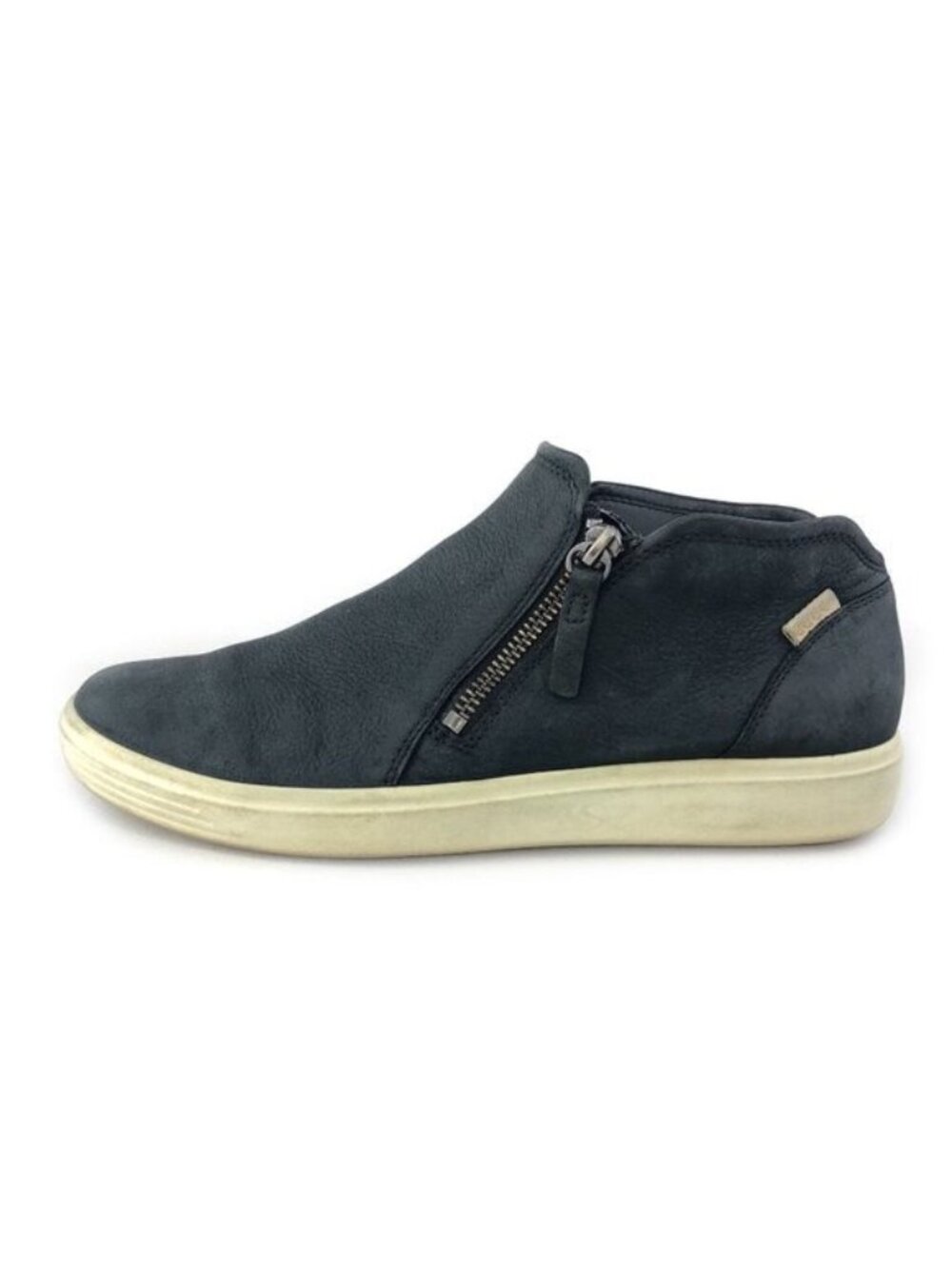 Ecco Soft 7 Black Leather Low Booties 9
